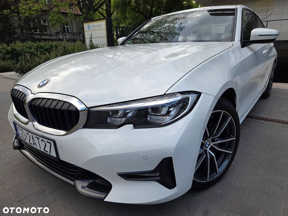 BMW Seria 3 320i xDrive - 16