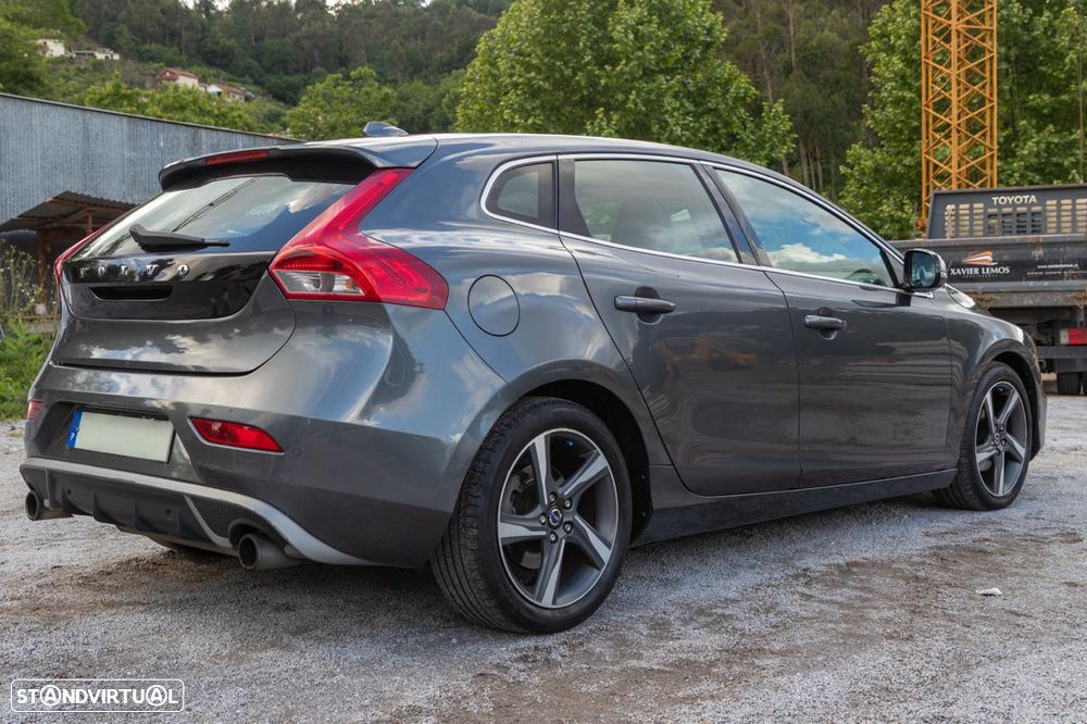 Volvo V40 1.6 D2 R-Design - 1