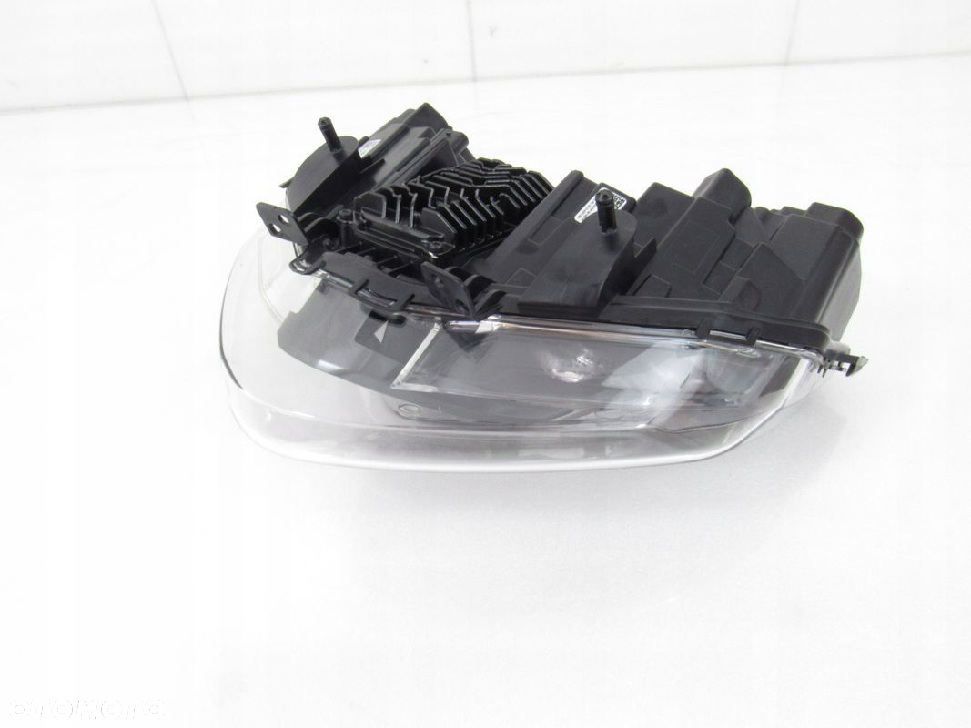 Lampa przód / reflektor BMW CE 04 - 12