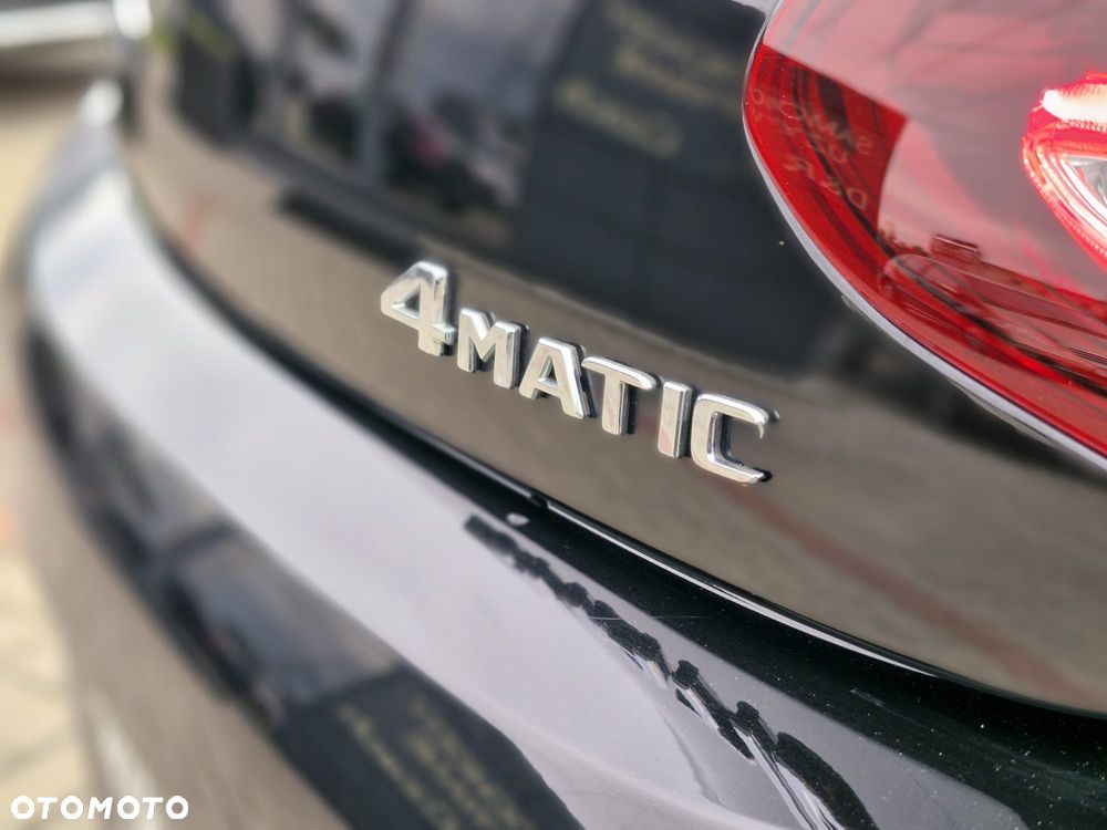 Mercedes-Benz Klasa C 200 4MATIC 9G-TRONIC - 39