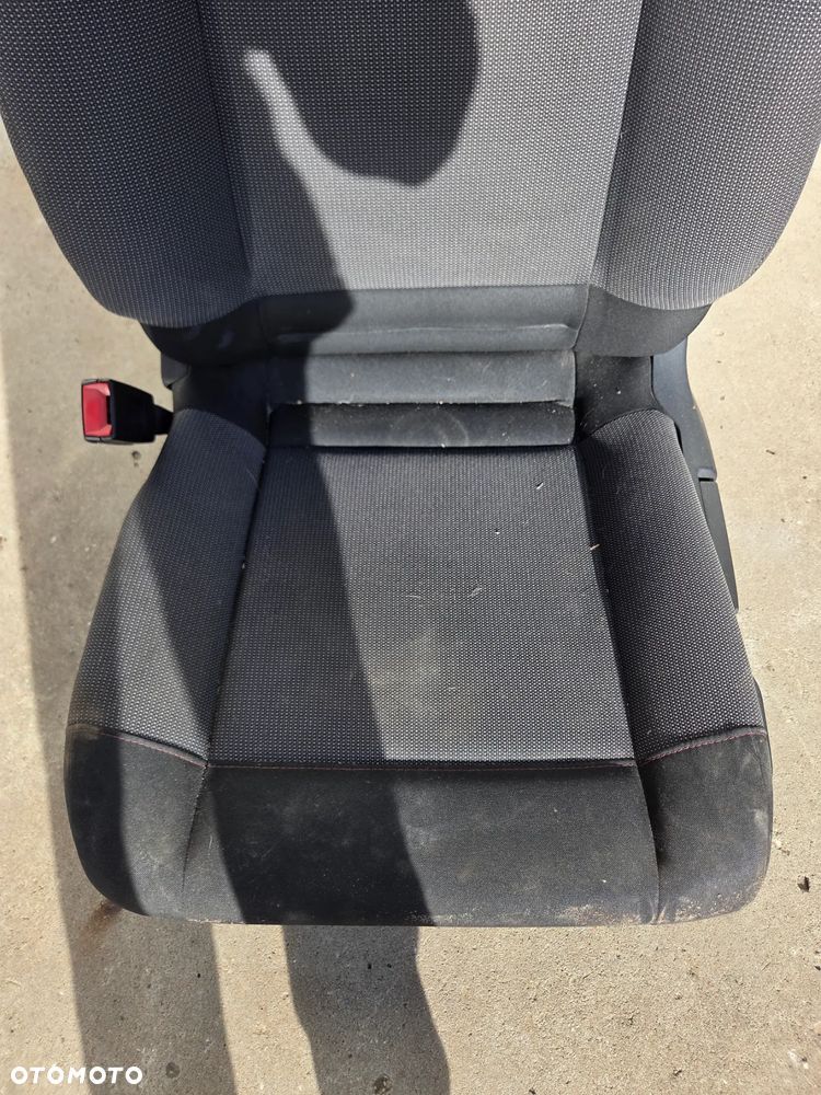 Fotel przedni lewy Citroen C4 Cactus LIFT - 2