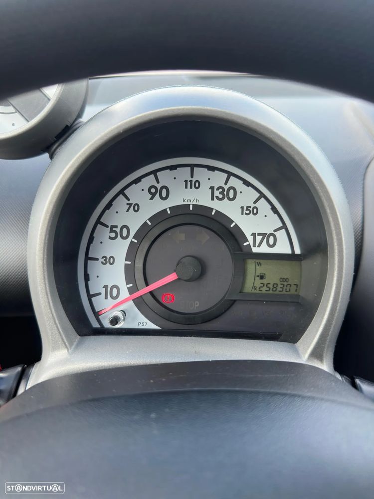 Toyota Aygo 1.0 Plus - 18