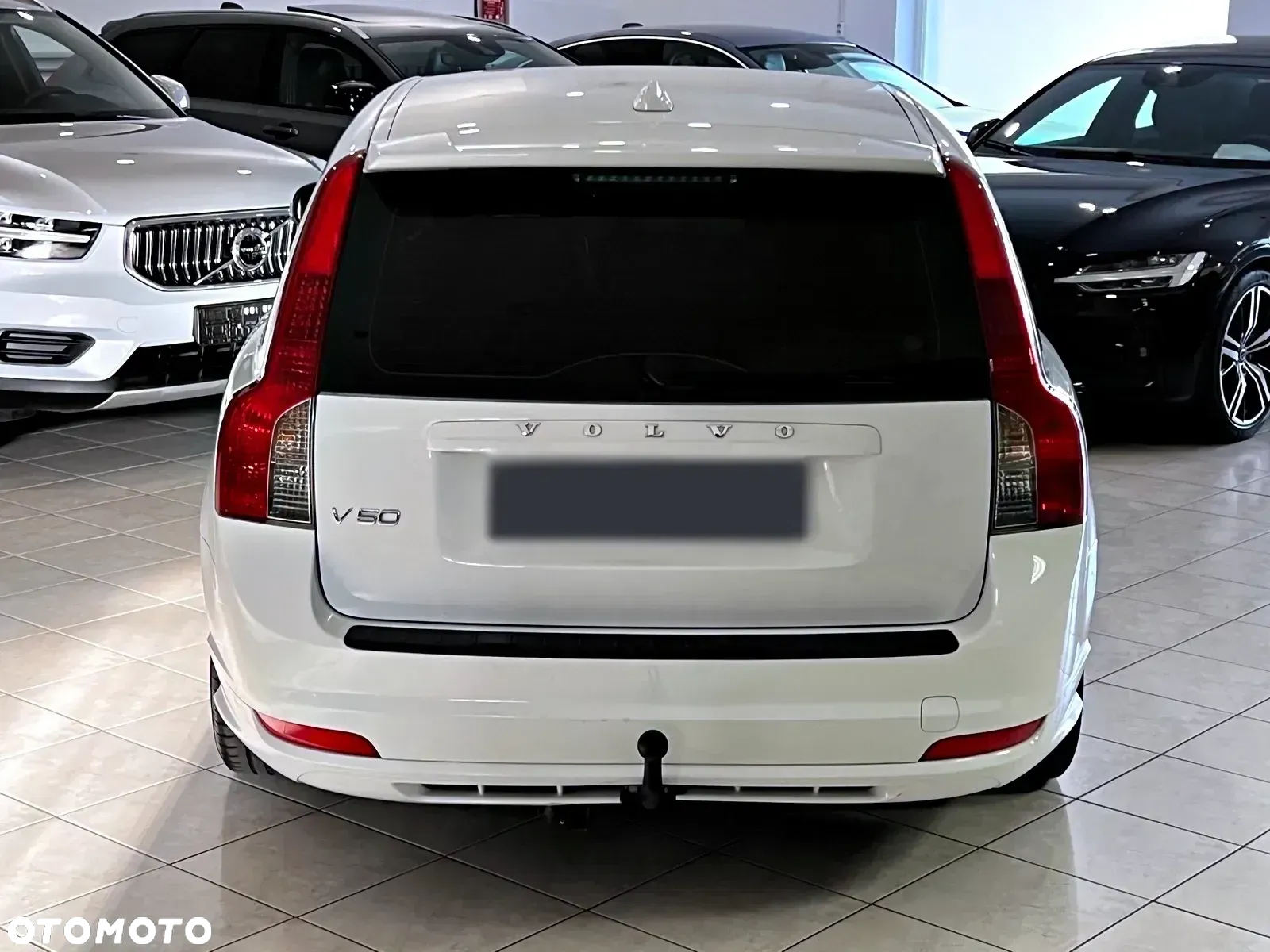 Volvo V50 D2 R-Design - 14
