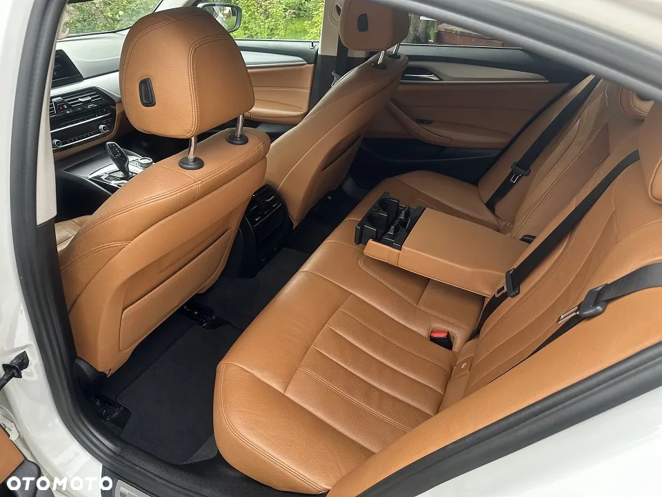 BMW Seria 5 520d Sport - 18