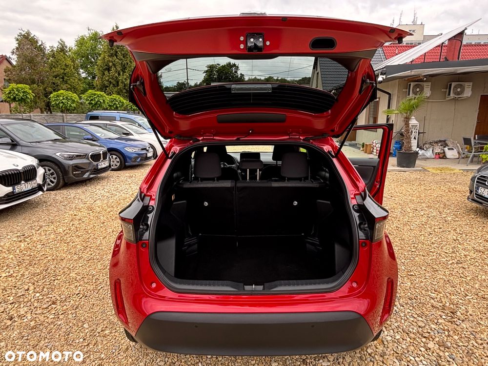 Toyota Yaris Cross - 12