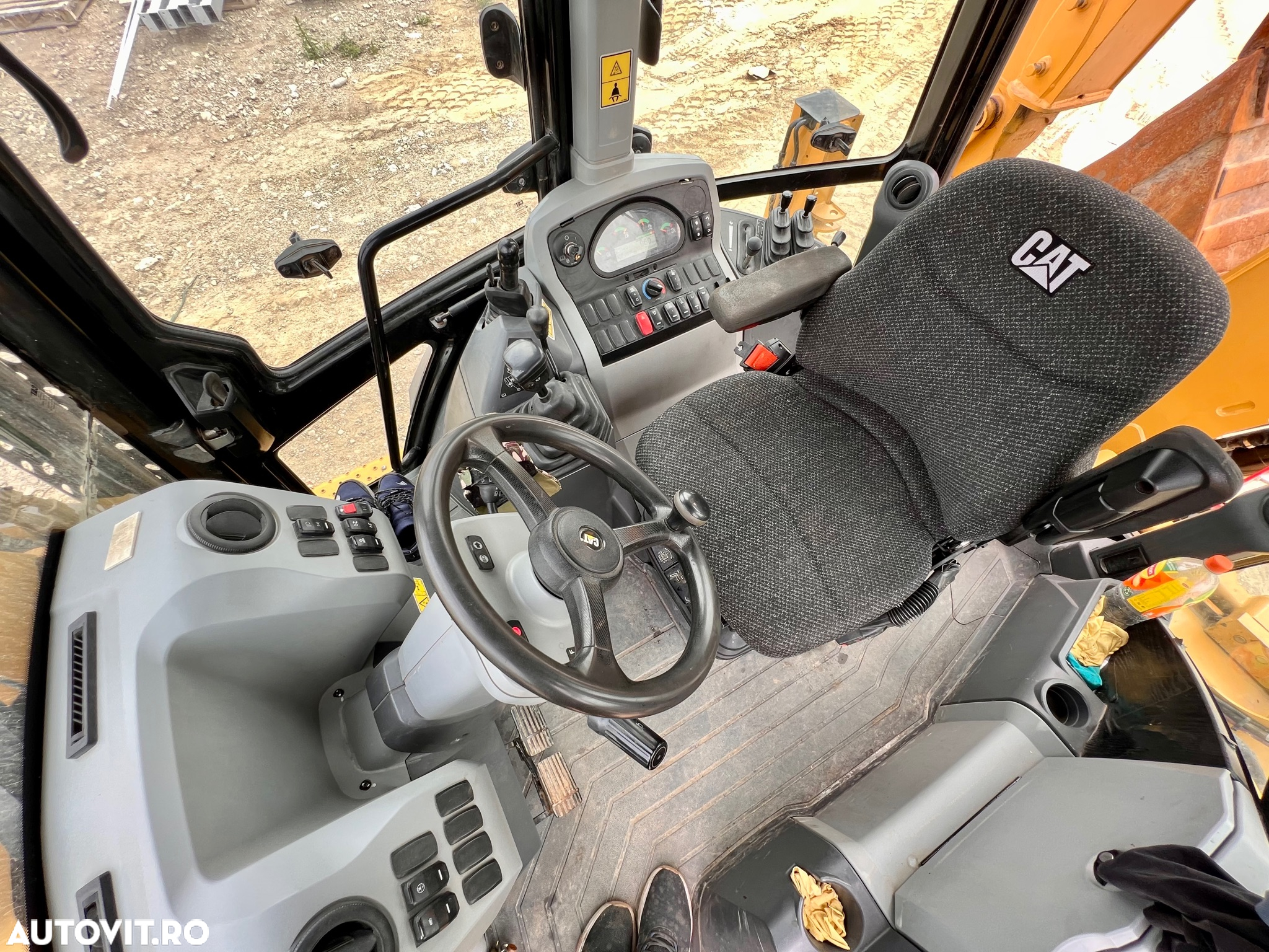 Caterpillar 434F2 - 13