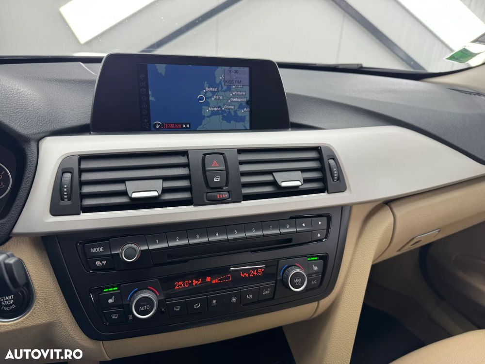 BMW Seria 3 320d Aut. - 23