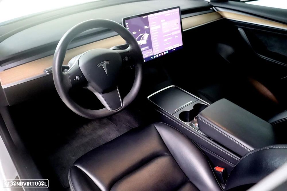 Tesla Model 3 Long-Range Dual Motor AWD - 11