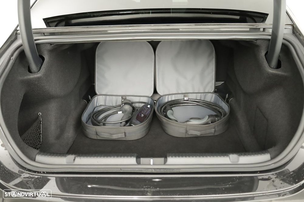 Mercedes-Benz EQE 300 - 26