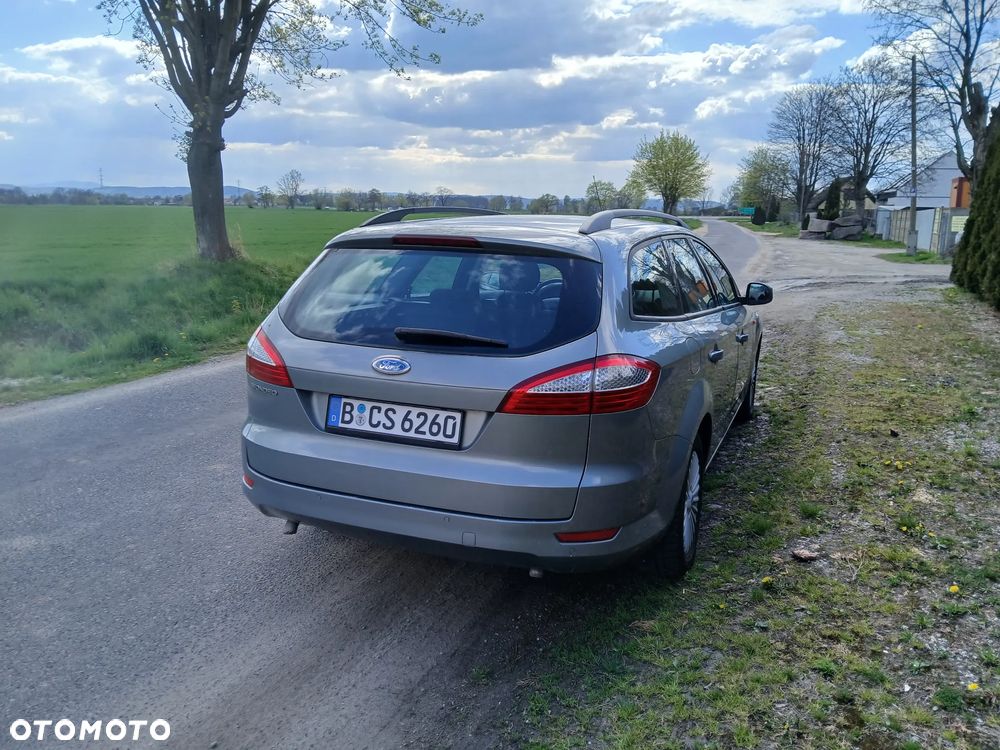 Ford Mondeo 2.5 Titanium - 11