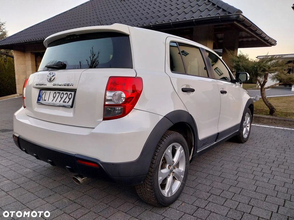 Toyota Urban Cruiser 1.4 D-4D Sol 4x4 EU5 - 13