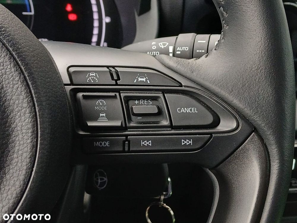 Toyota Yaris Hybrid 1.5 Style - 27