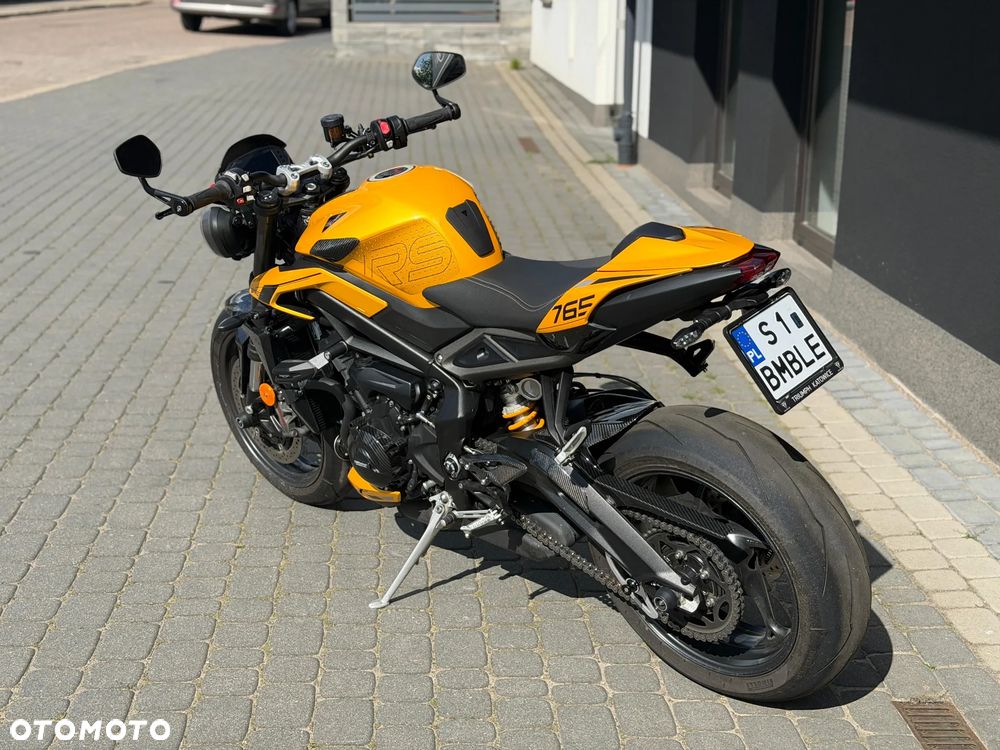 Triumph Street Triple - 11
