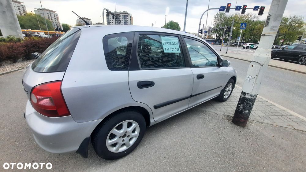 Honda Civic 1.4i S - 4