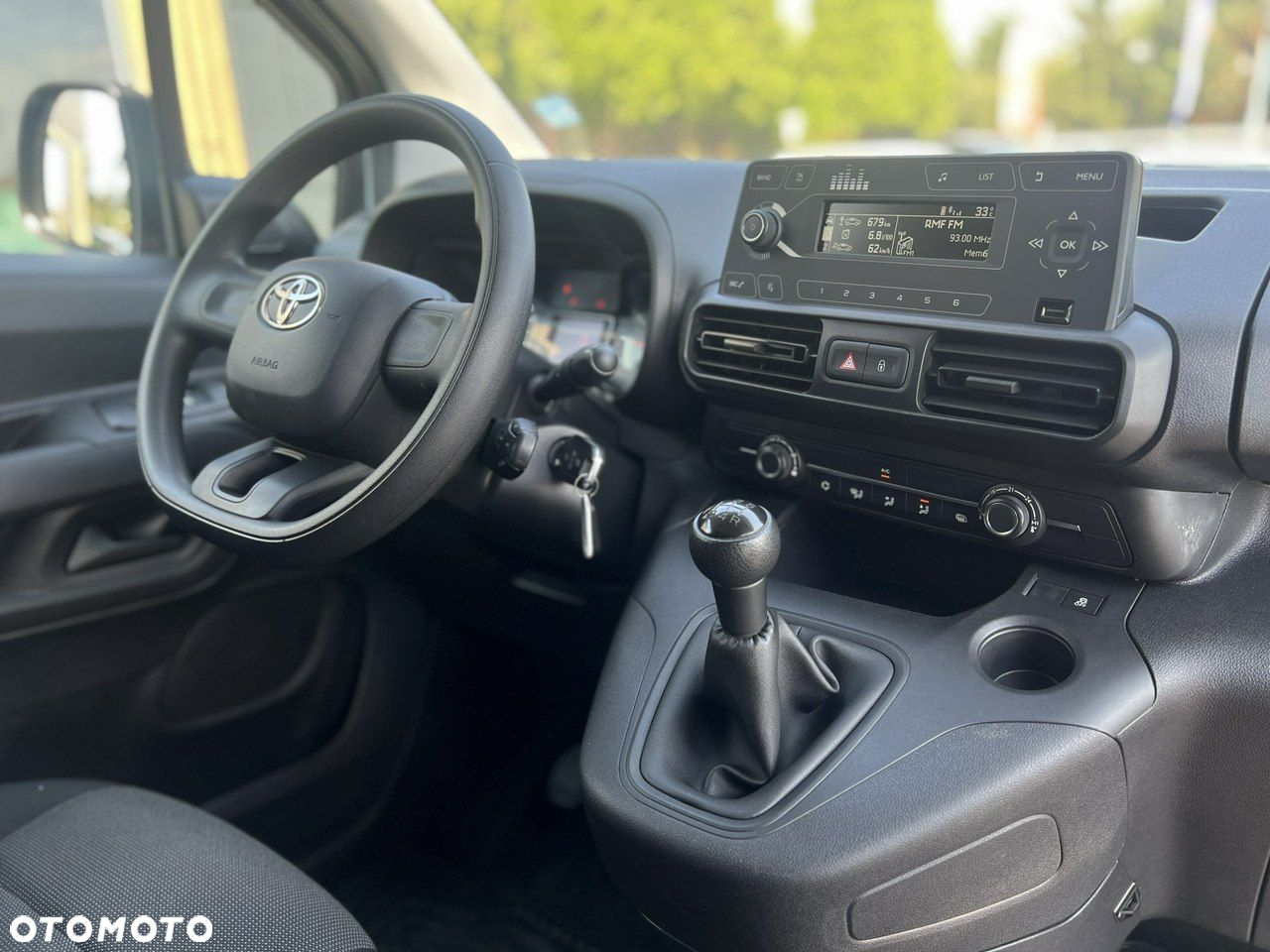Toyota Proace City 1.5 D-4D Long 2,3t Active (bryg.) - 19