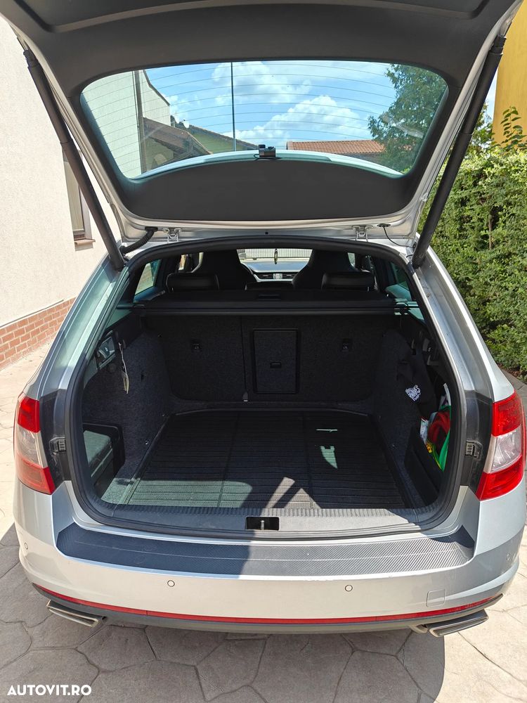 Skoda Octavia 2.0 TDI DSG RS - 7
