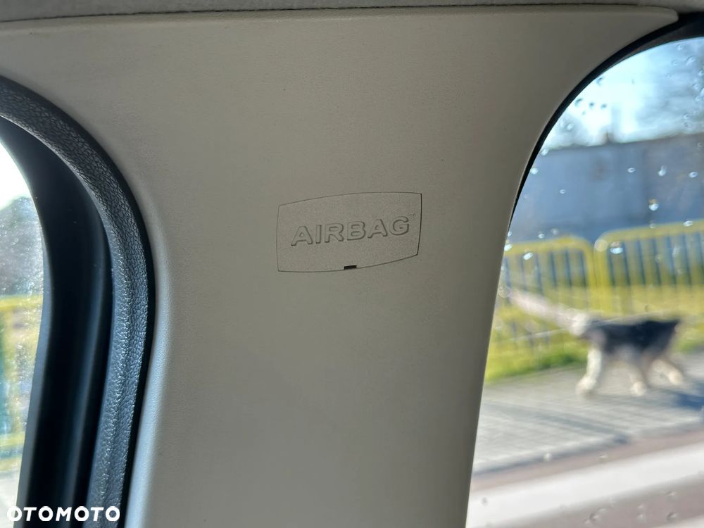 Ford C-MAX 1.6 Style - 22