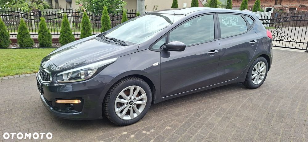 Kia Ceed 1.4 CVVT Dream Team Edition - 15