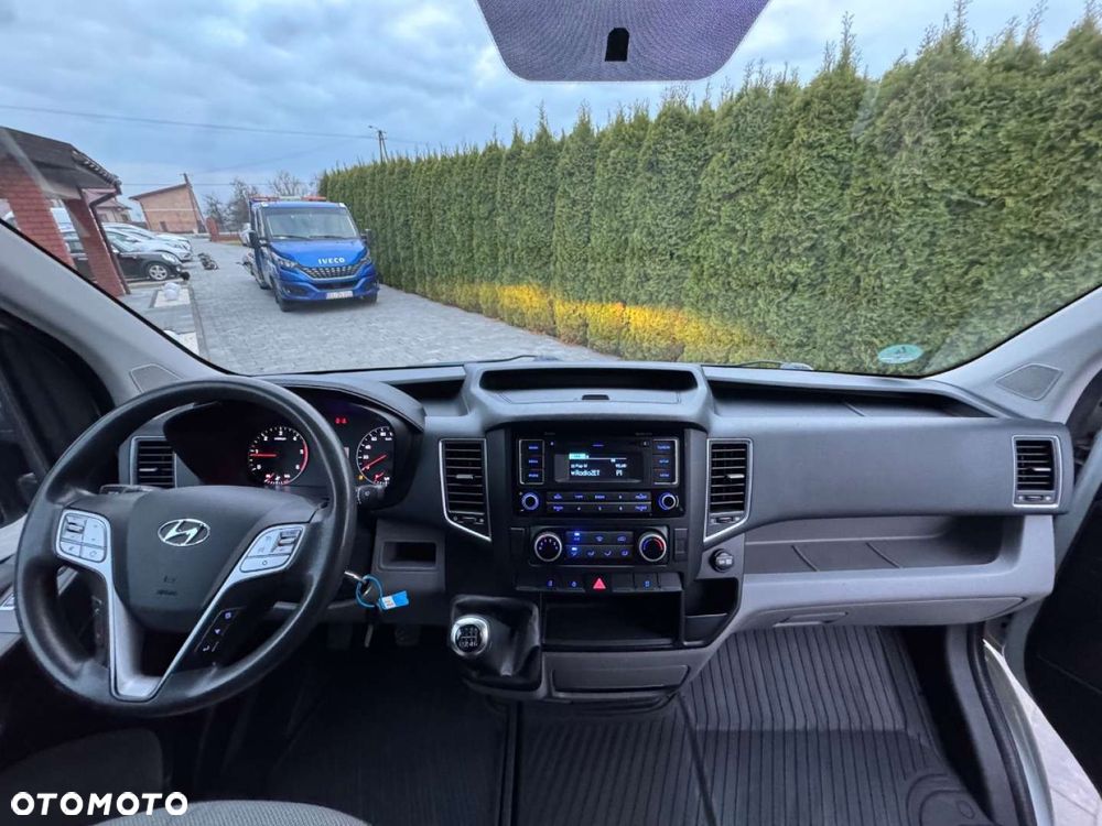 Hyundai H350 - 12