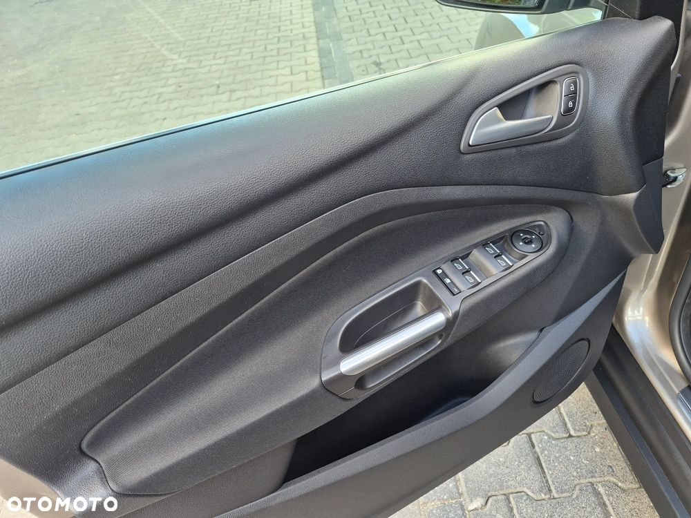 Ford C-MAX - 23
