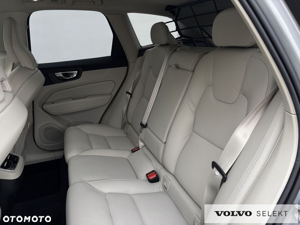 Volvo XC 60 - 22