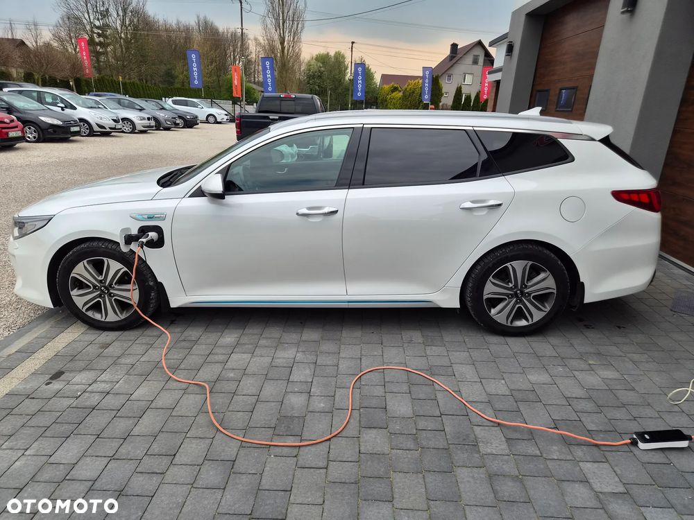 Kia Optima - 36