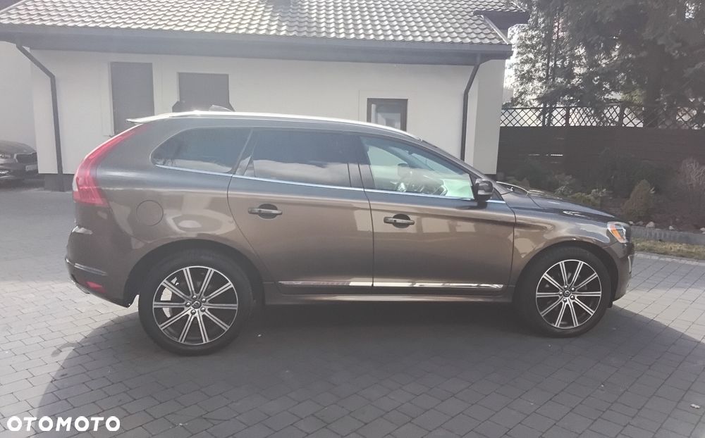Volvo XC 60 T5 Geartronic Summum - 4