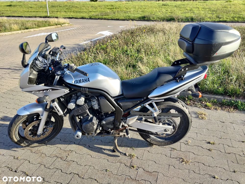 Yamaha FZS - 14