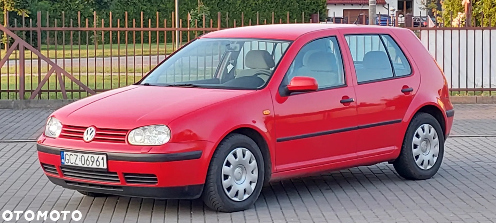 Volkswagen Golf - 5