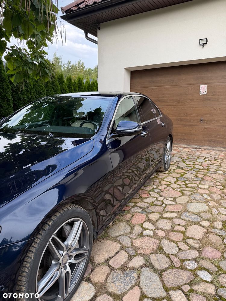 Mercedes-Benz Klasa E 300 9G-TRONIC - 6