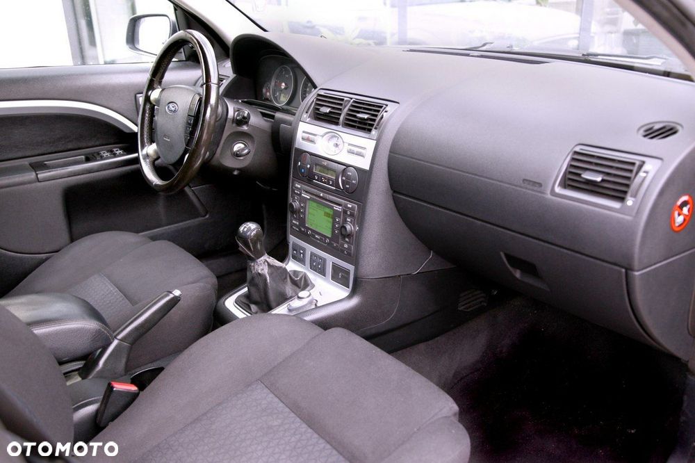 Ford Mondeo 2.0 TDCi Ghia - 7