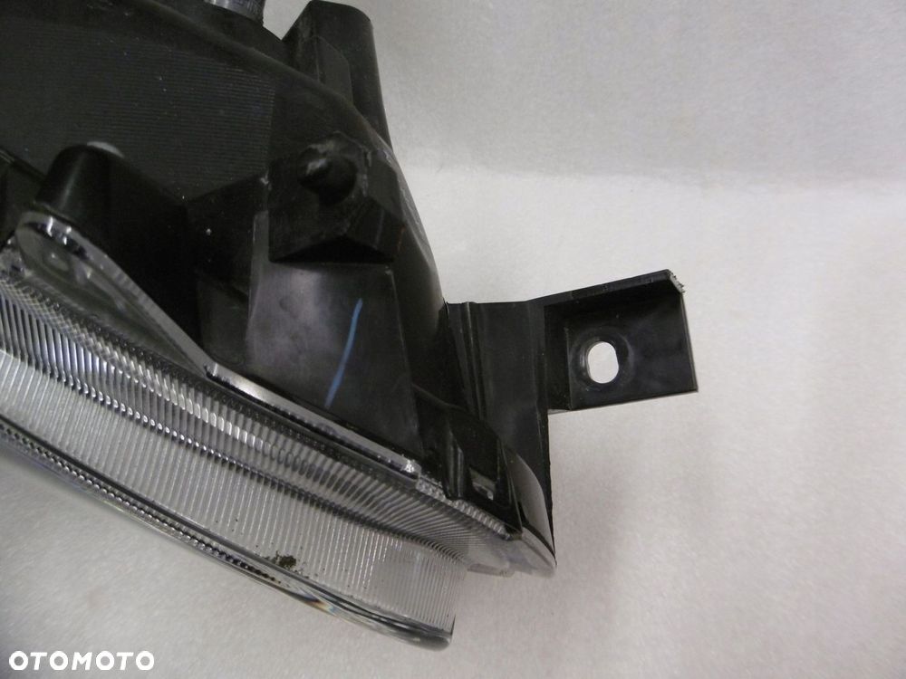 MITSUBISHI SPACE STAR II LIFT - lampa przednia prawa - 6