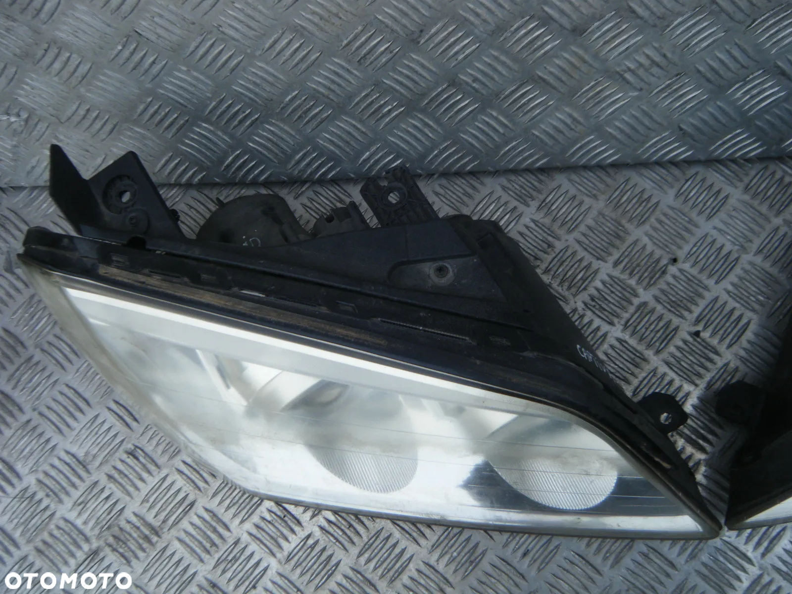 LAMPA REFLEKTOR PRAWY LEWY PRZÓD CHEVROLET CAPTIVA I (2006-2010) EUROPA EU =RADOM - 9