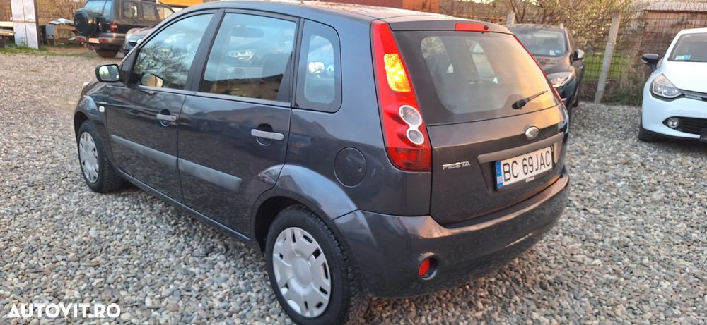 Ford Fiesta 1.25i Comfort - 5