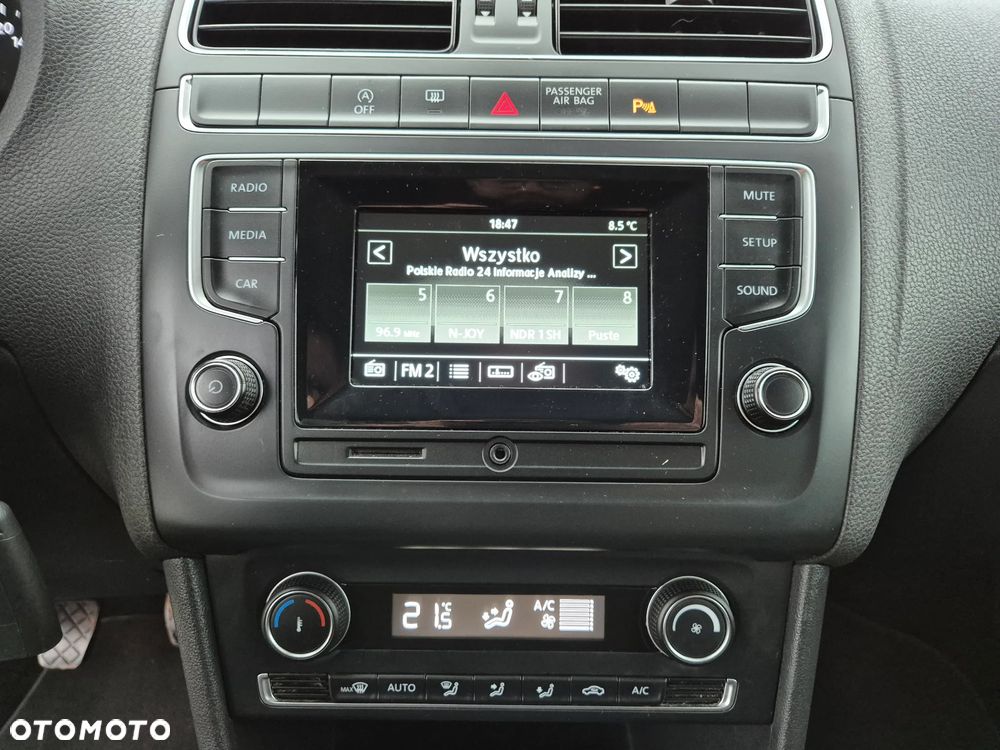 Volkswagen Polo 1.4 TDI (Blue Motion Technology) Highline - 36