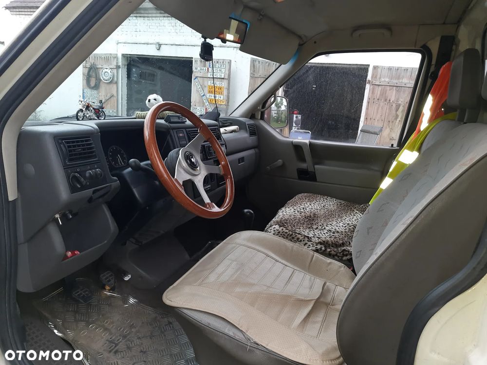 Volkswagen Transporter T4 - 9