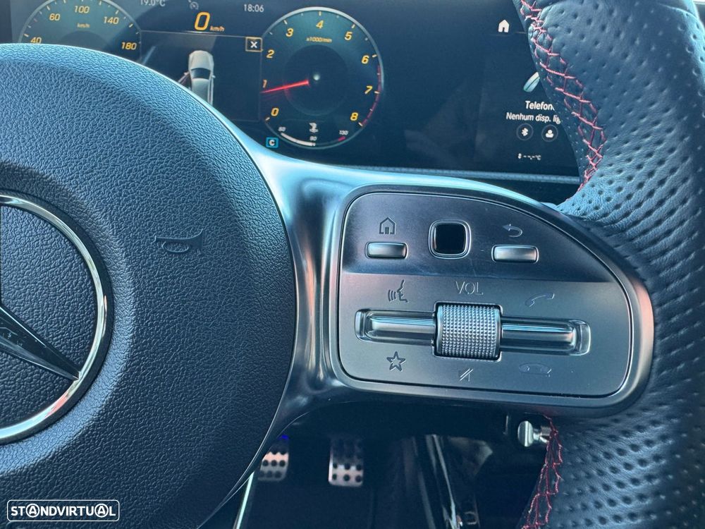 Mercedes-Benz A 200 AMG Line - 18