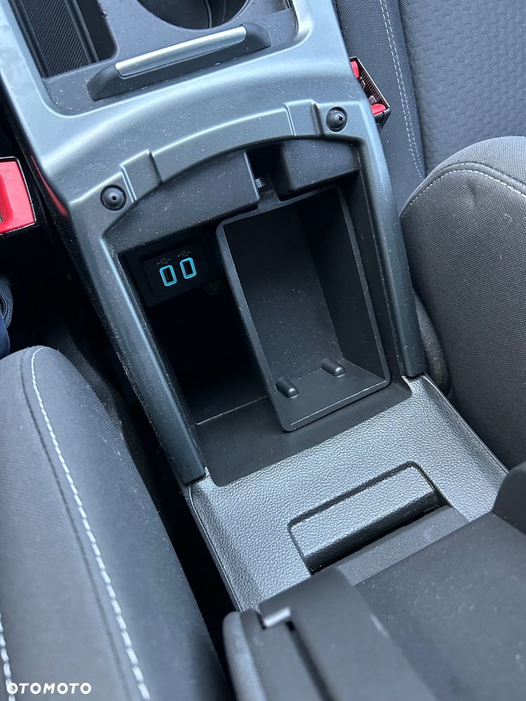 Ford Kuga 1.5 EcoBlue FWD Titanium - 19