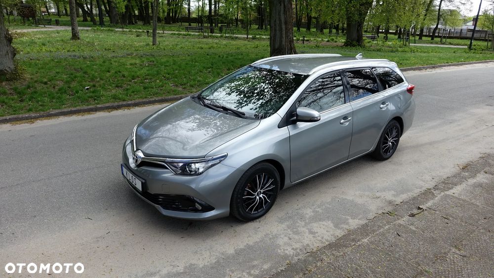 Toyota Auris - 24