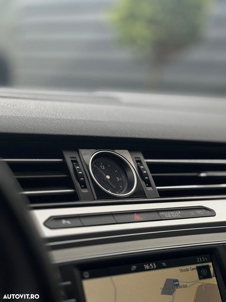 Volkswagen Passat 1.6 TDI (BlueMotion Technology) DSG Comfortline - 10