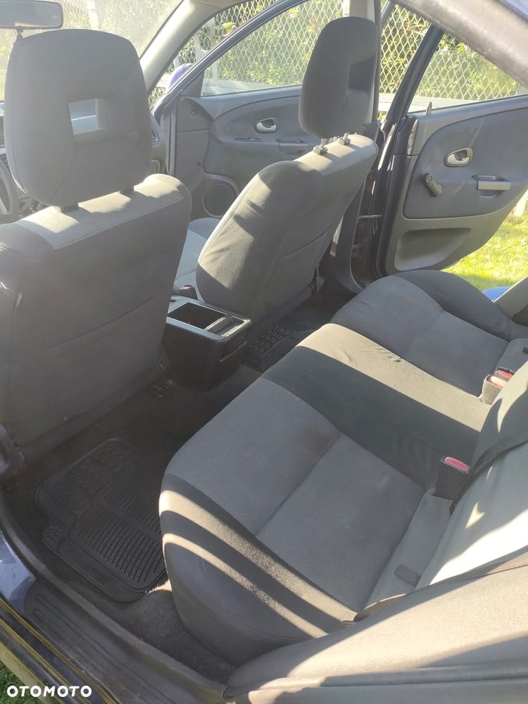 Mitsubishi Carisma 1.6 Classic - 10