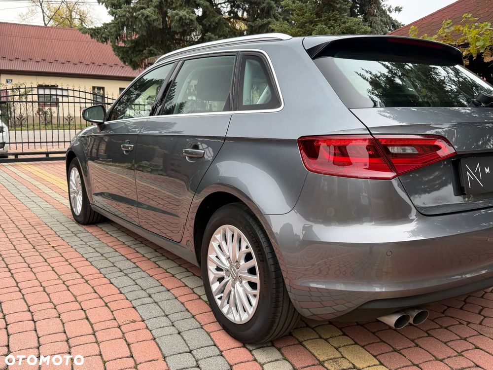Audi A3 Sportback 1.8 TFSI Ambiente - 7