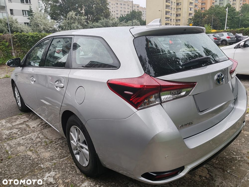 Toyota Auris - 5