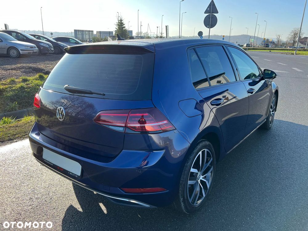 Volkswagen Golf - 20