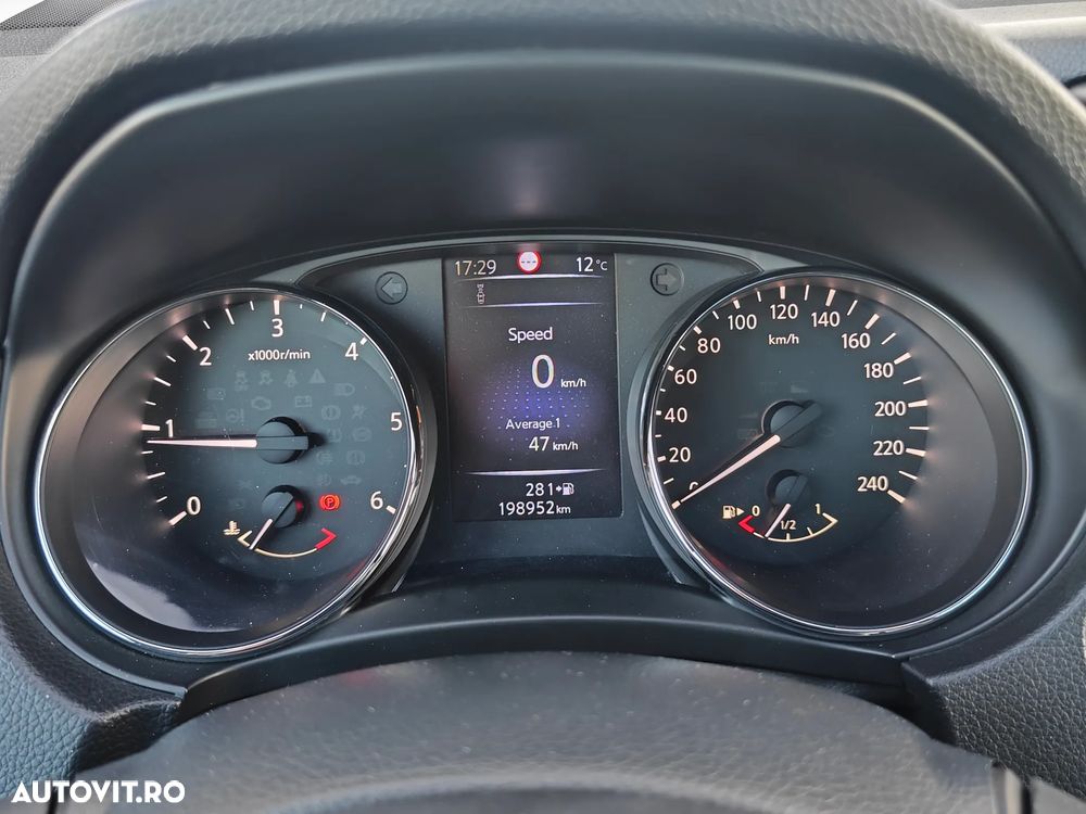 Nissan Qashqai 1.6 DCI TEKNA+ - 10
