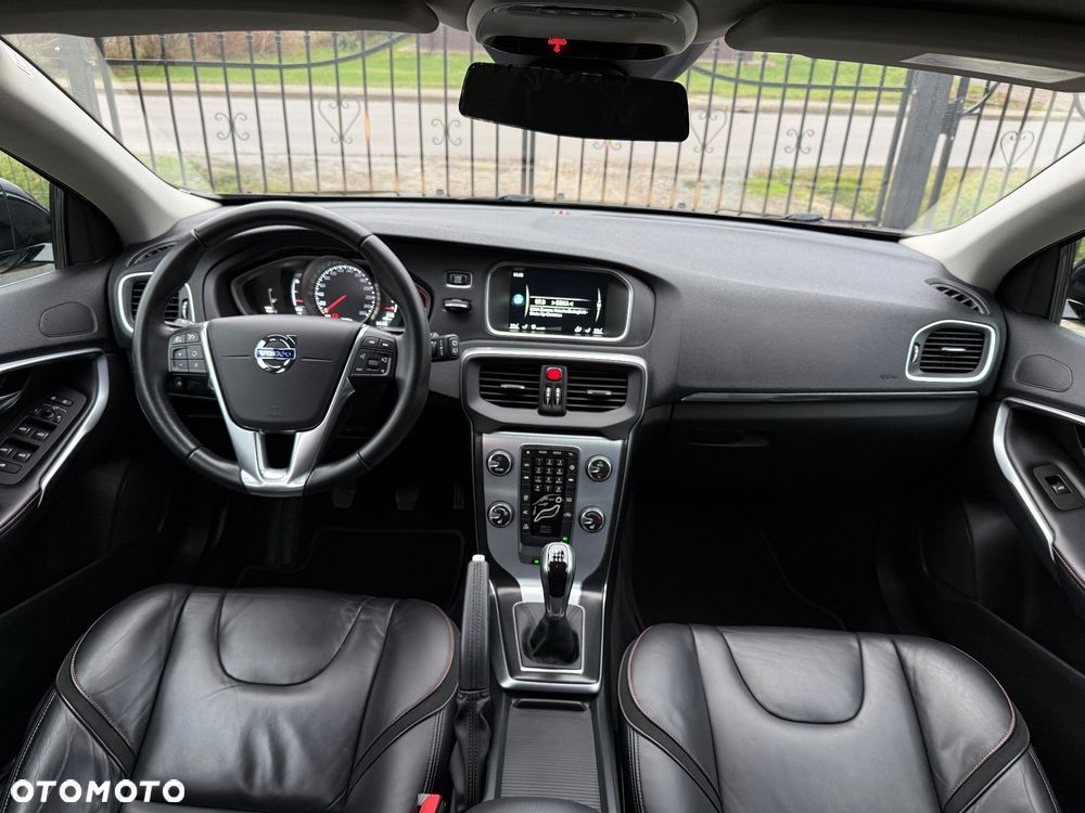 Volvo V40 D2 Ocean Race - 8