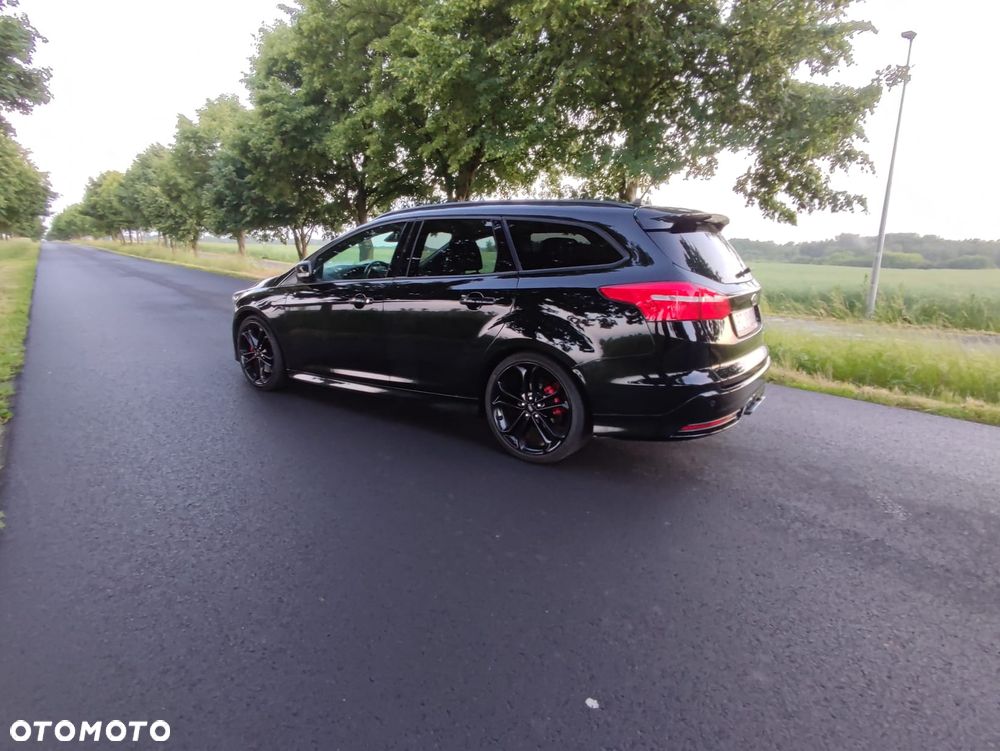 Ford Focus - 12