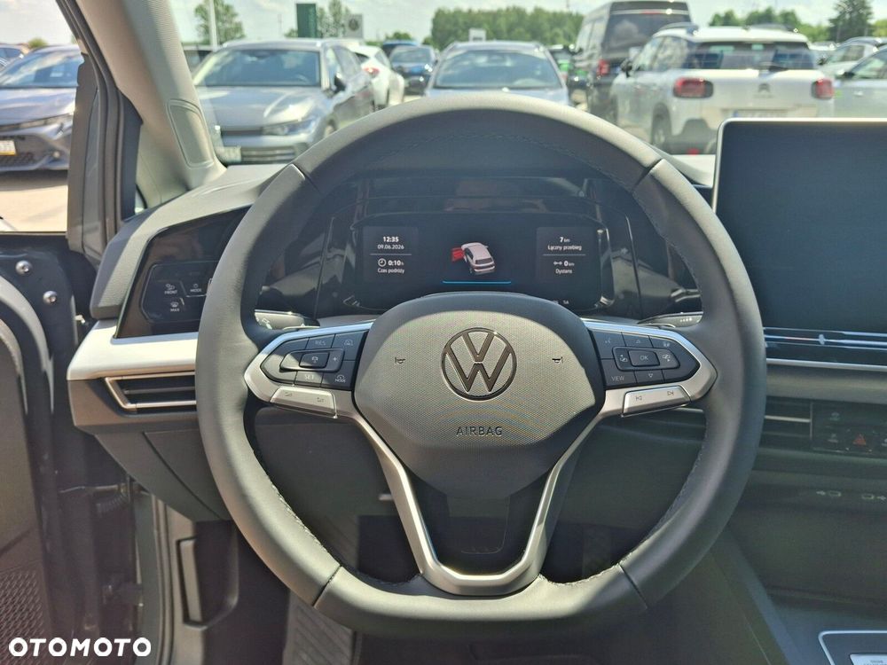 Volkswagen Golf - 13