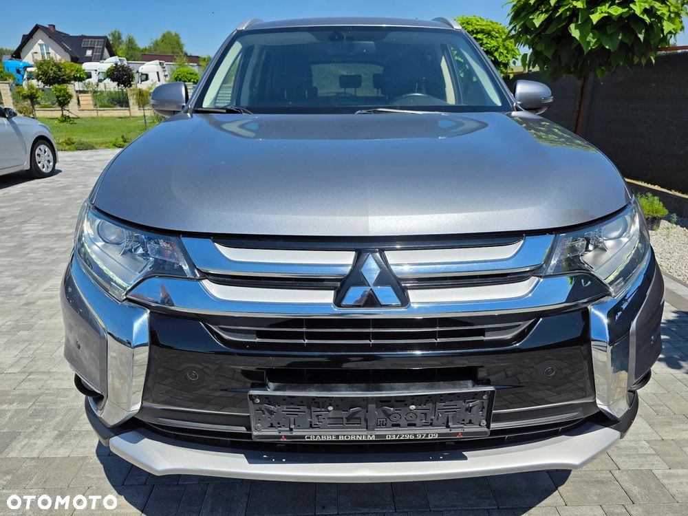Mitsubishi Outlander 2.0 2WD CVT Diamant Edition+ - 2
