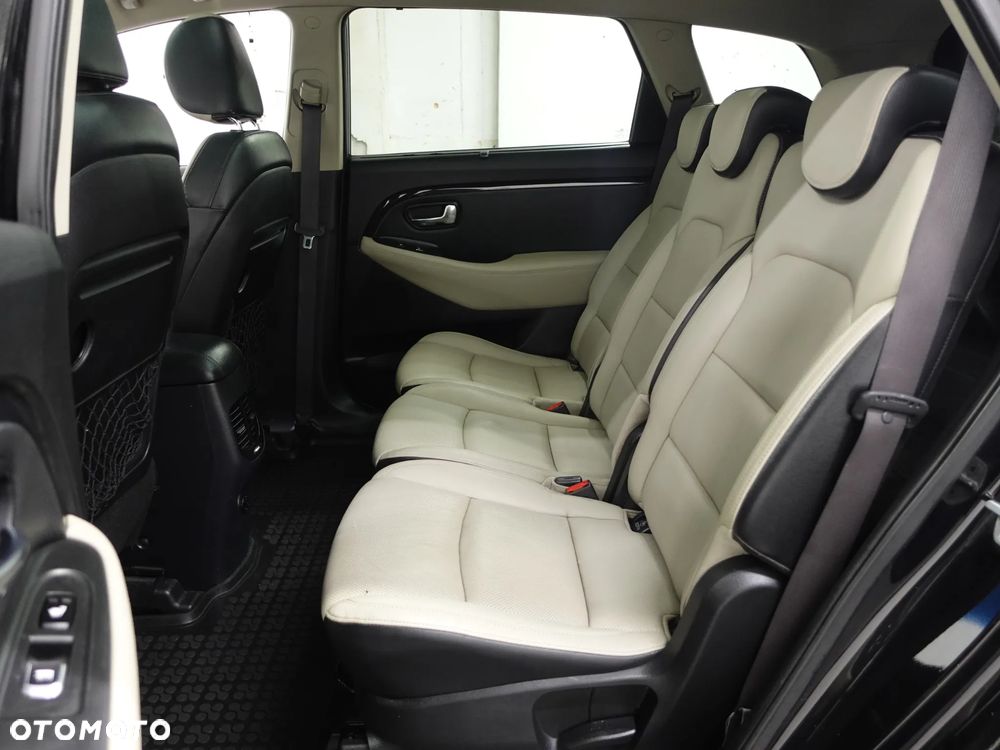 Kia Carens 1.7 CRDi Spirit - 21